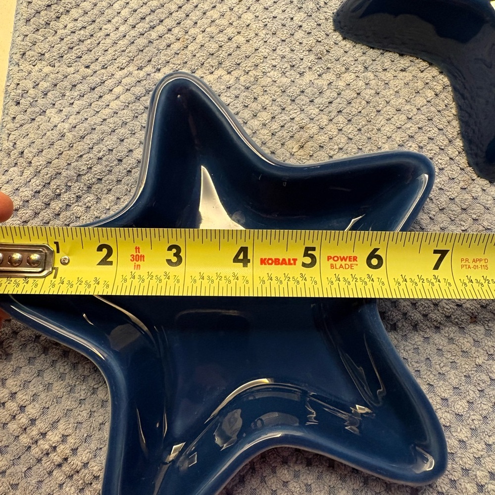 Navy Blue Star-Shaped Ceramic Dishes - Set of 2 - Picture 3 of 4